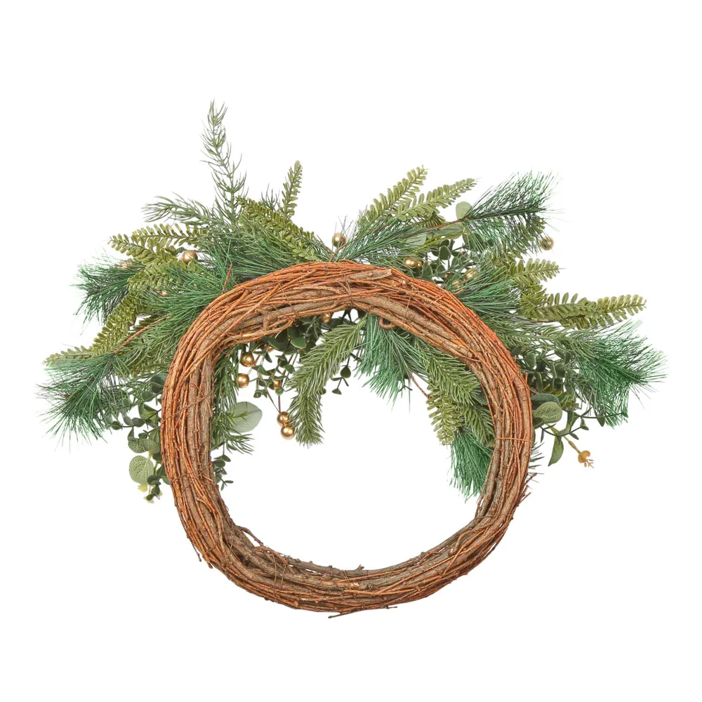 Chou Golden Berry Wreath