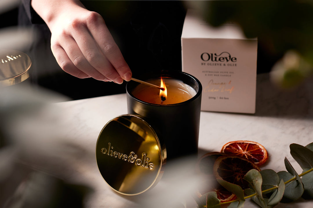 Olieve & Olie Candle - Plum & Juniper Berry